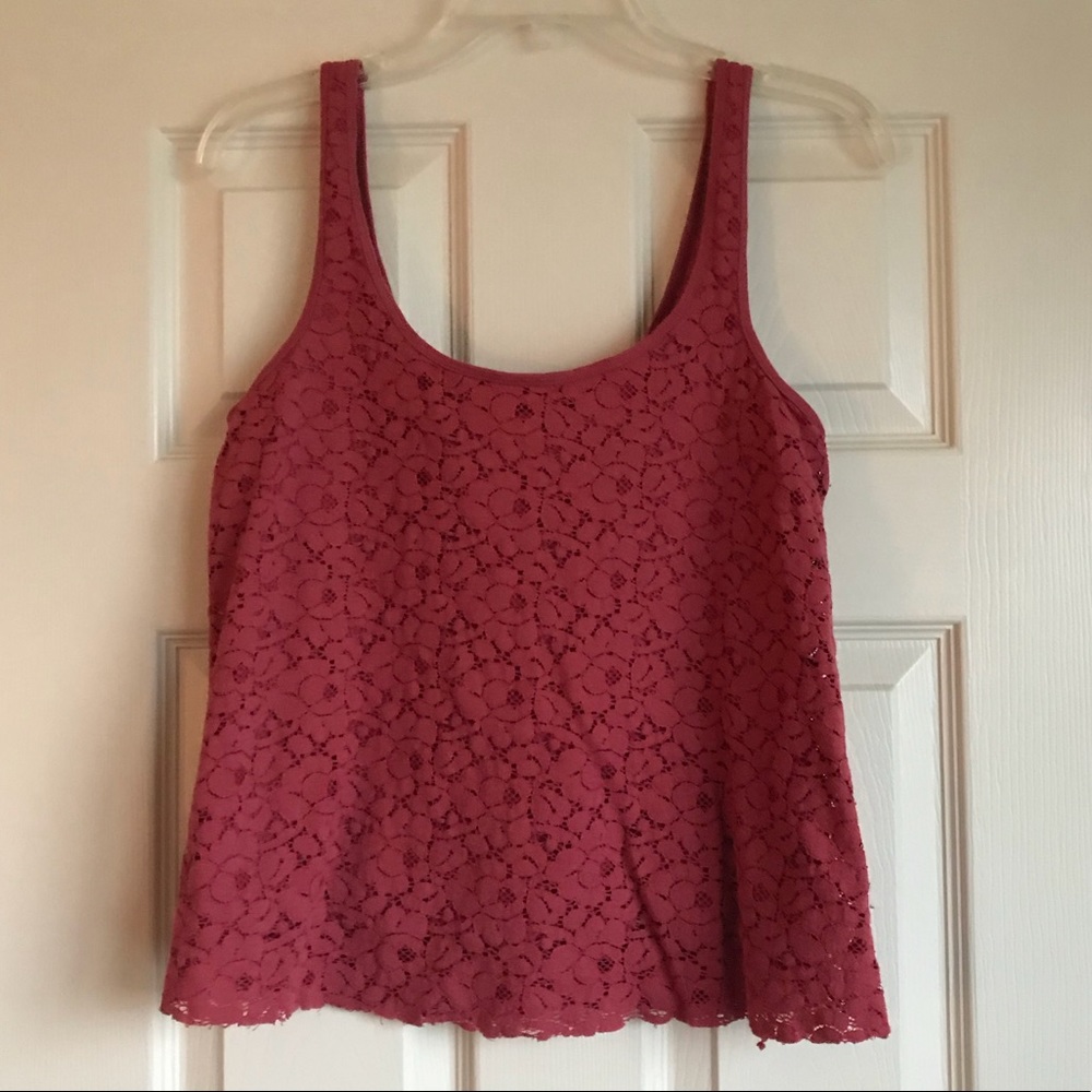 💛NEW AE Lace Crop Top